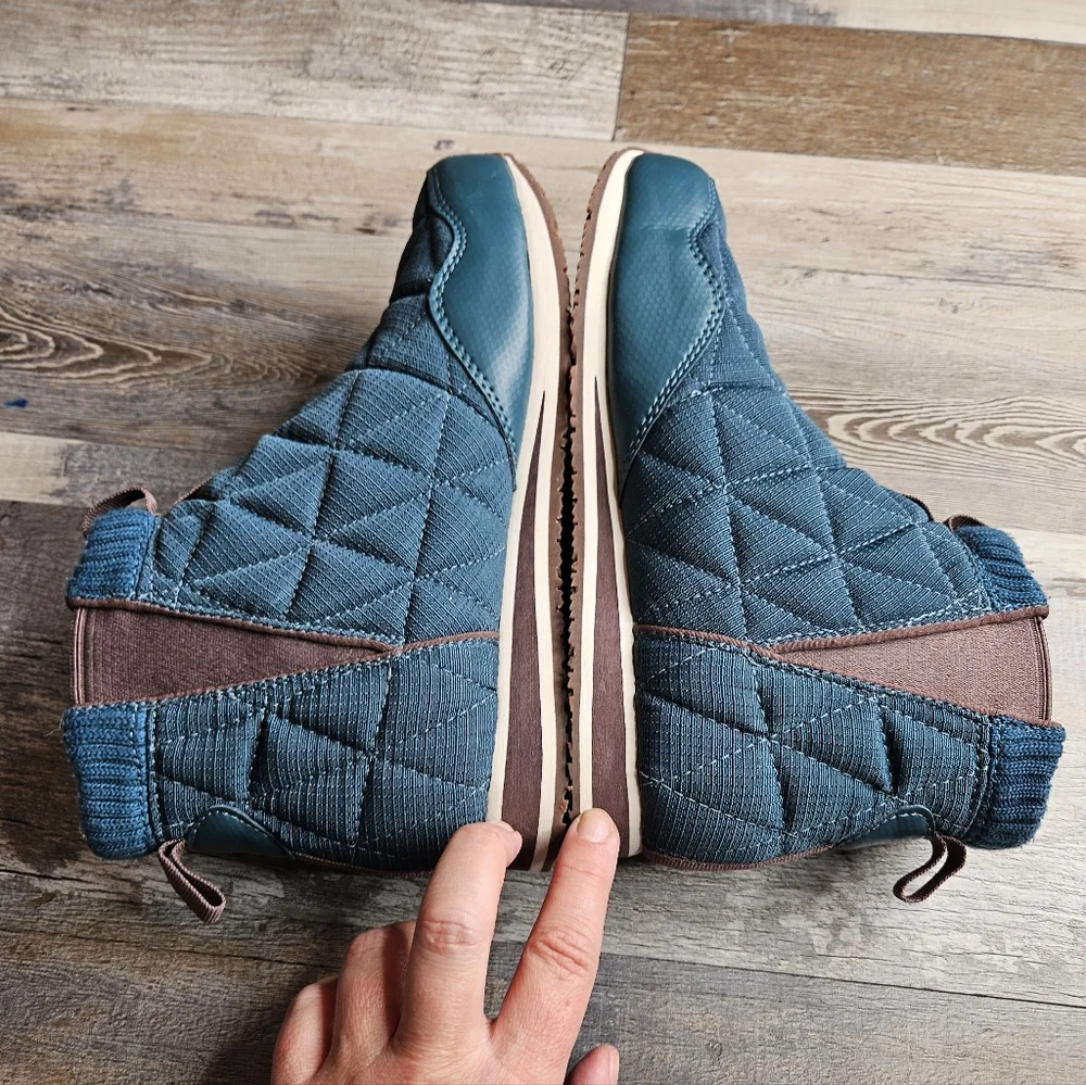 Teva ReEmber Mid Platform Chelsea Bootie Size 7 Teal Quilted